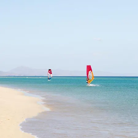 Home2book Luxury Pool & Terrace, فيلة *