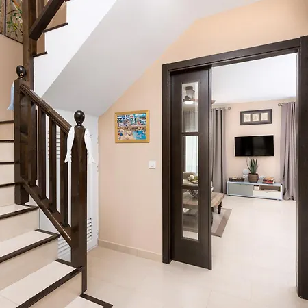 Home2book Luxury Pool & Terrace, * 科拉雷侯